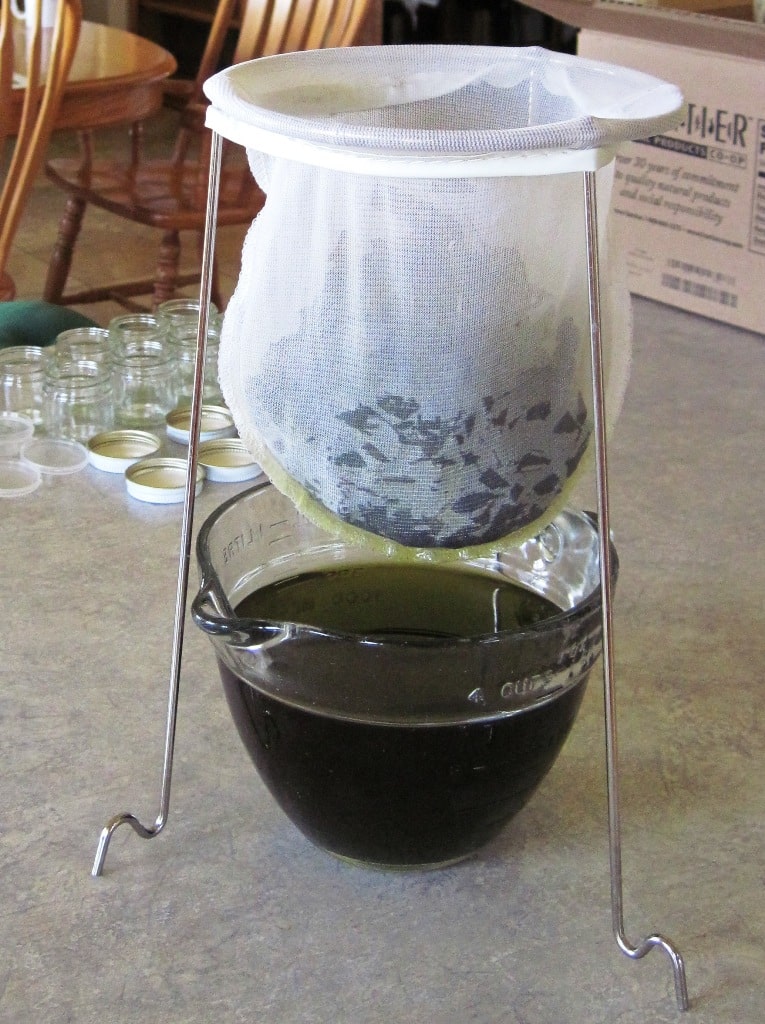 straining infused oil