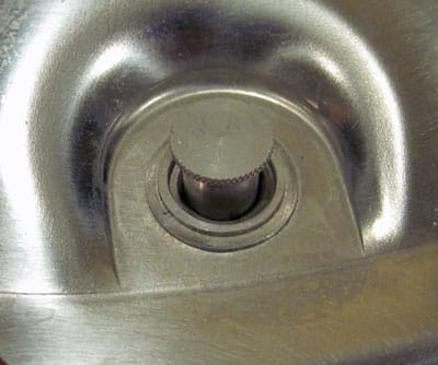 Air vent - cover lock