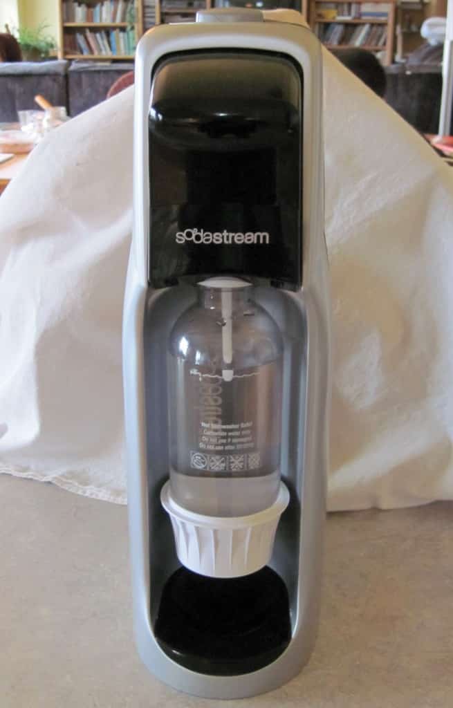 SodaStream Jet Black Sparkling Water and Soda Maker Review