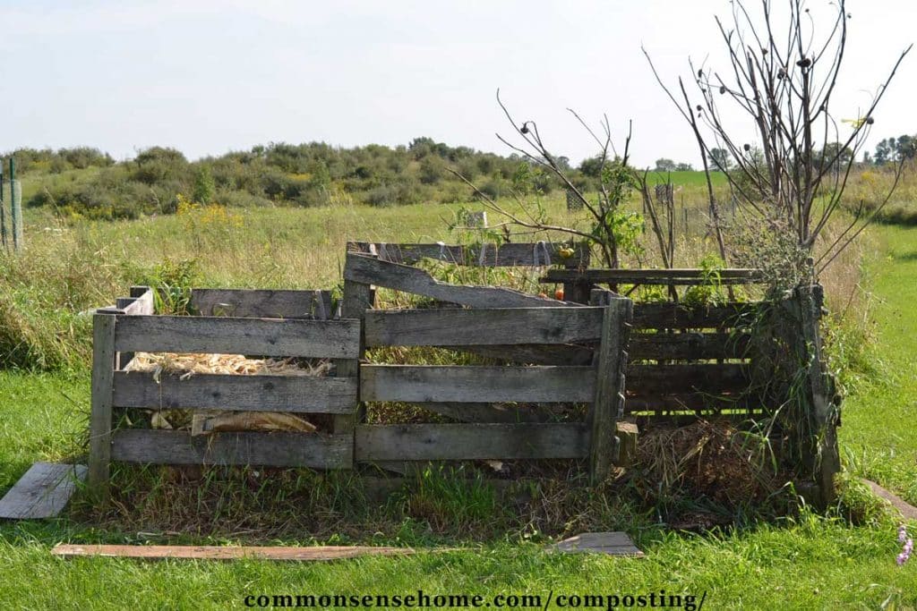 home compost bins made with pallets