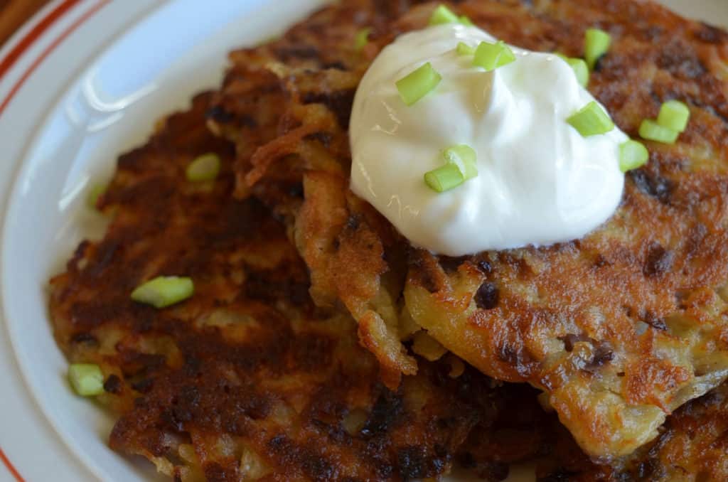 potato pancakes with sour cream and chives