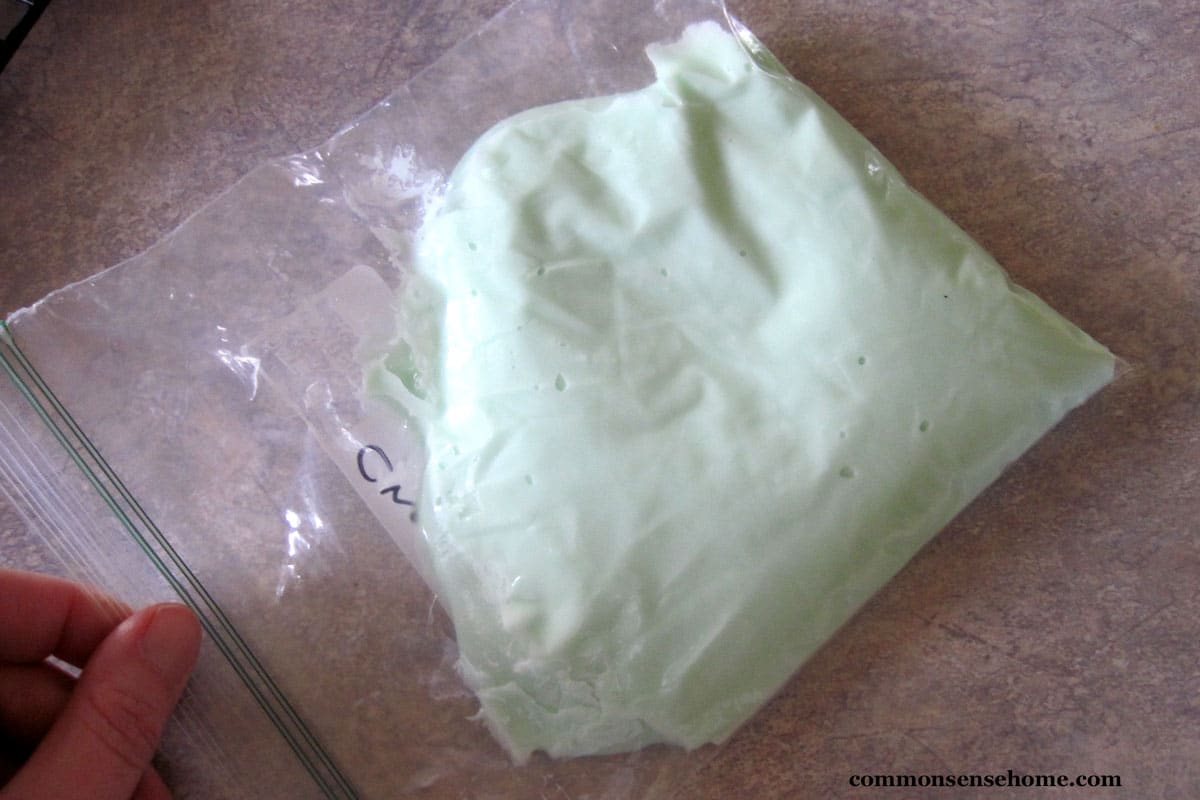 bag of mint icing