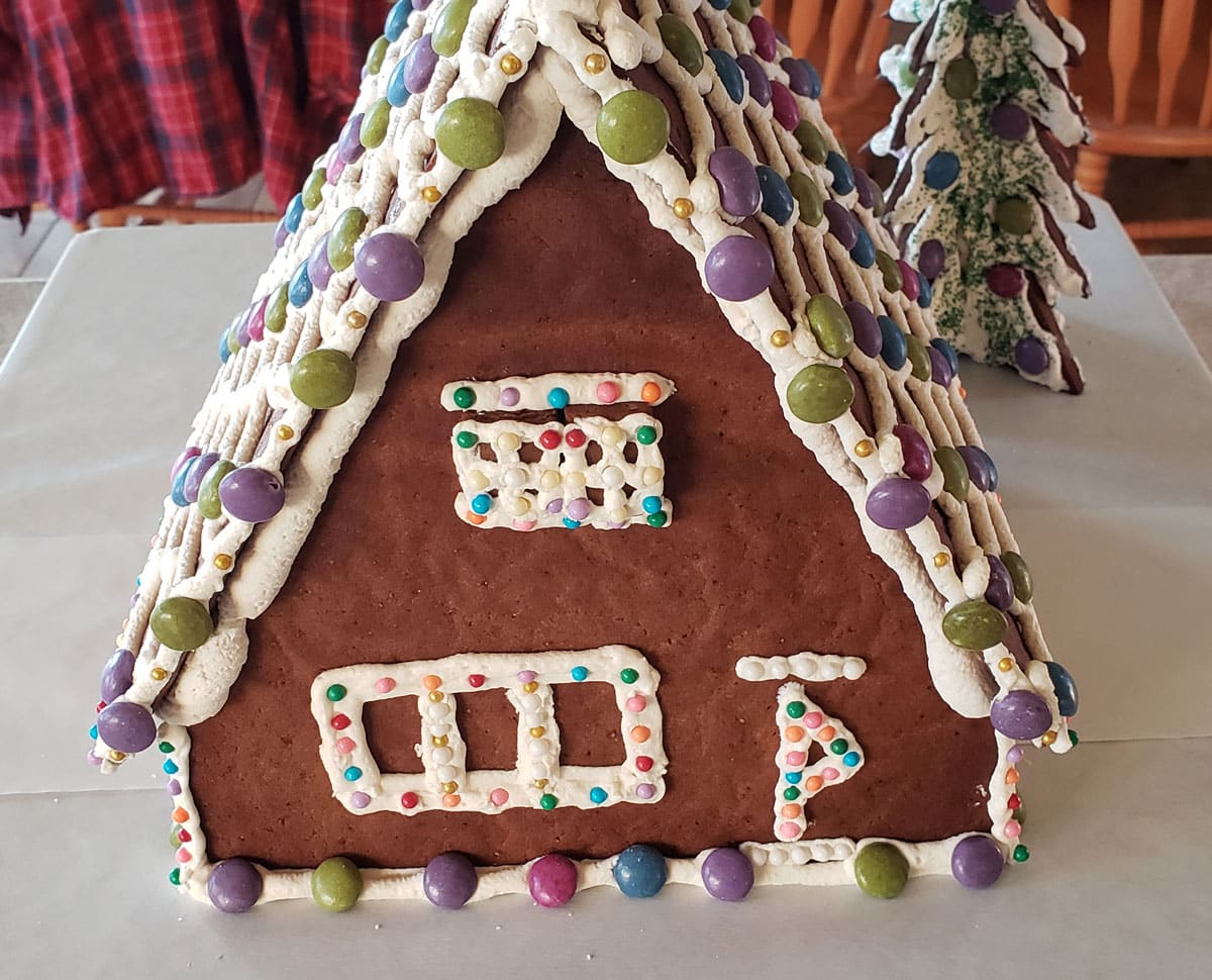 gingerbread house back