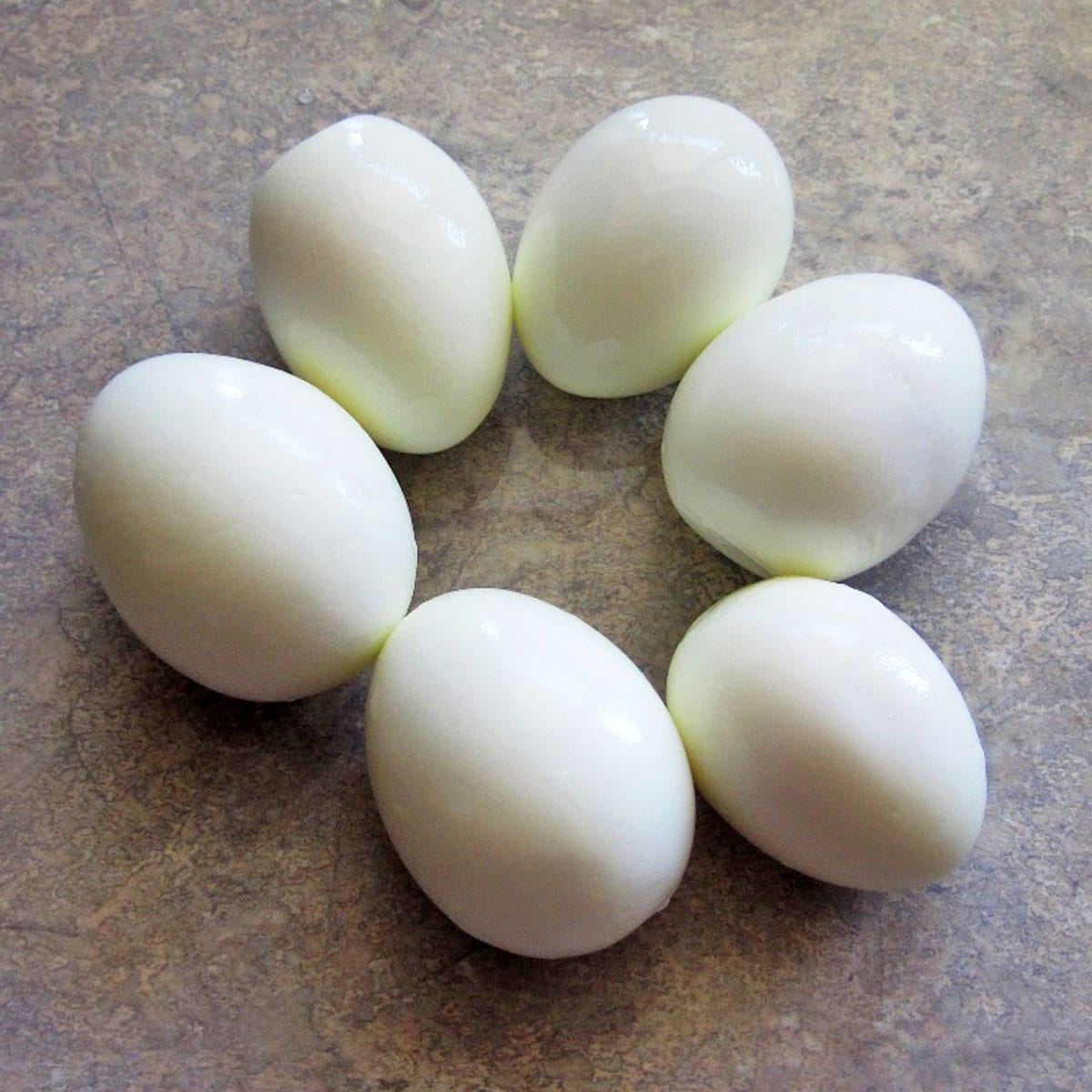 peeled hard boiled eggs - how to boil an egg