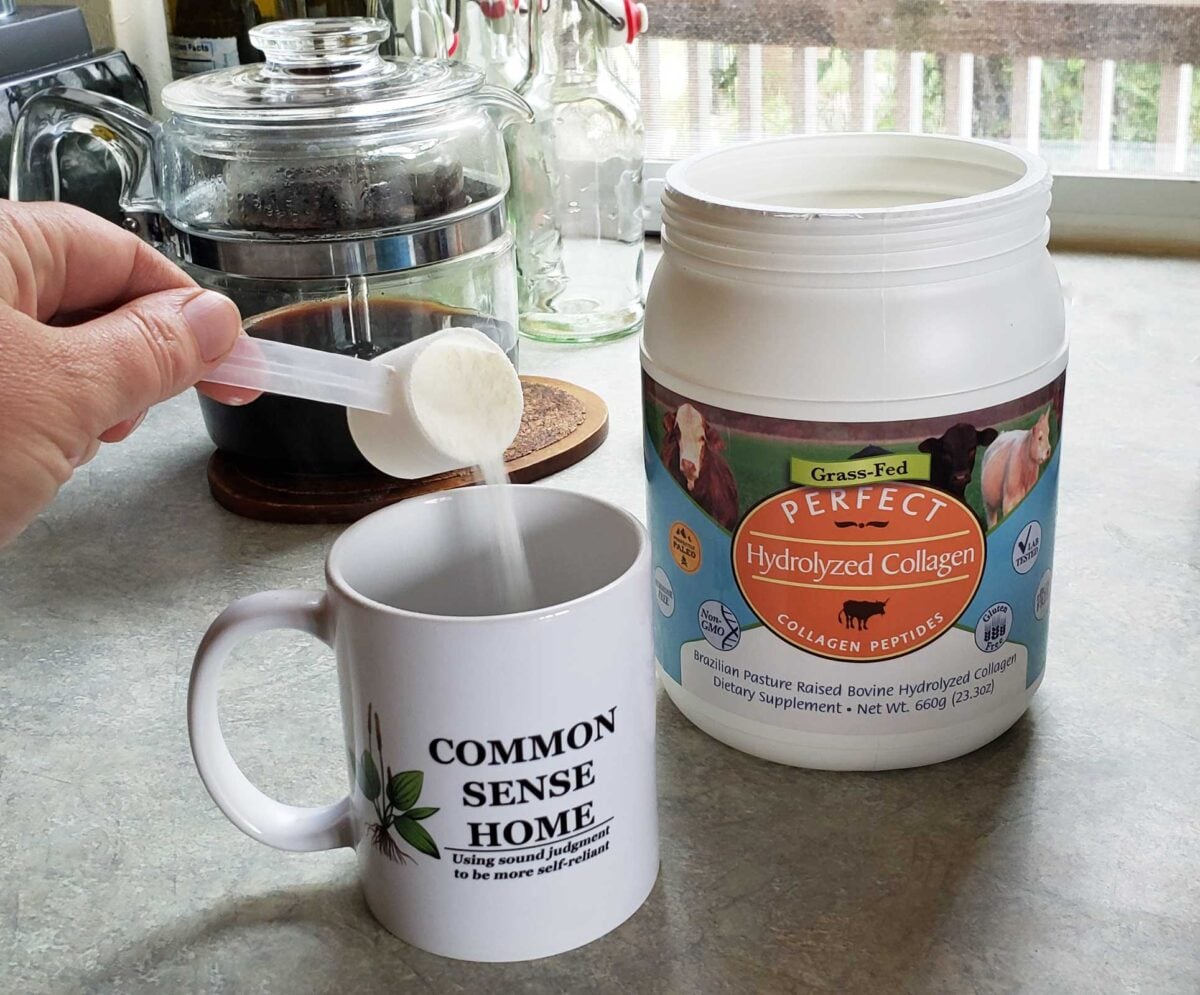 adding hydrolyzed collagen to coffee